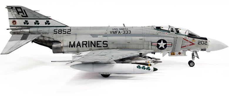 Academy USMC F-4J Phantom II "VMFA-333 Fighting Shamrocks" (1:48)