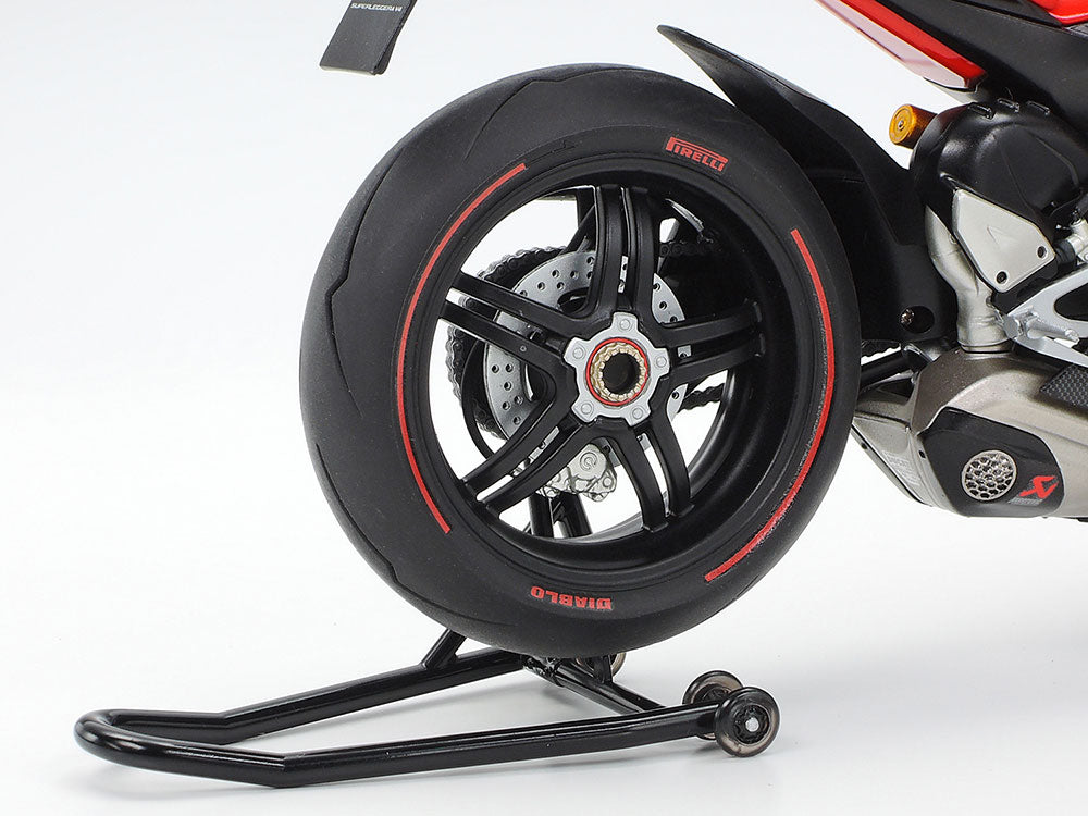 Tamiya Ducati Superleggera V4 (1:12)