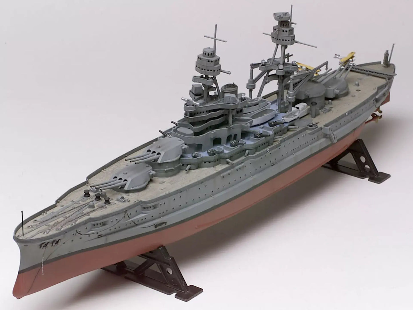 Revell USS Arizona Pacific Fleet Battleship (1:426)