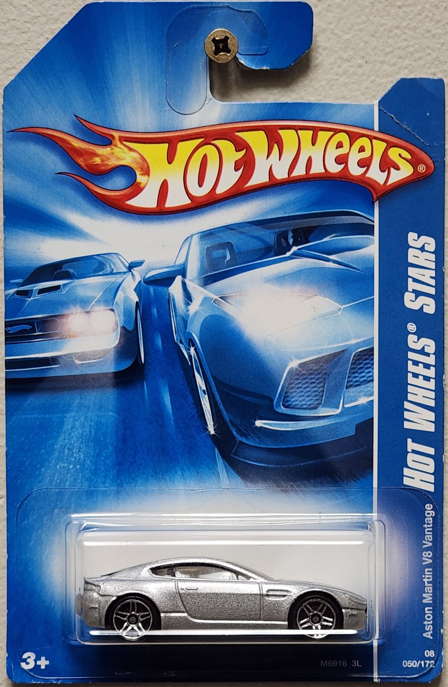 Hot Wheels Stars Aston Martin V8 Vantage (1:64)
