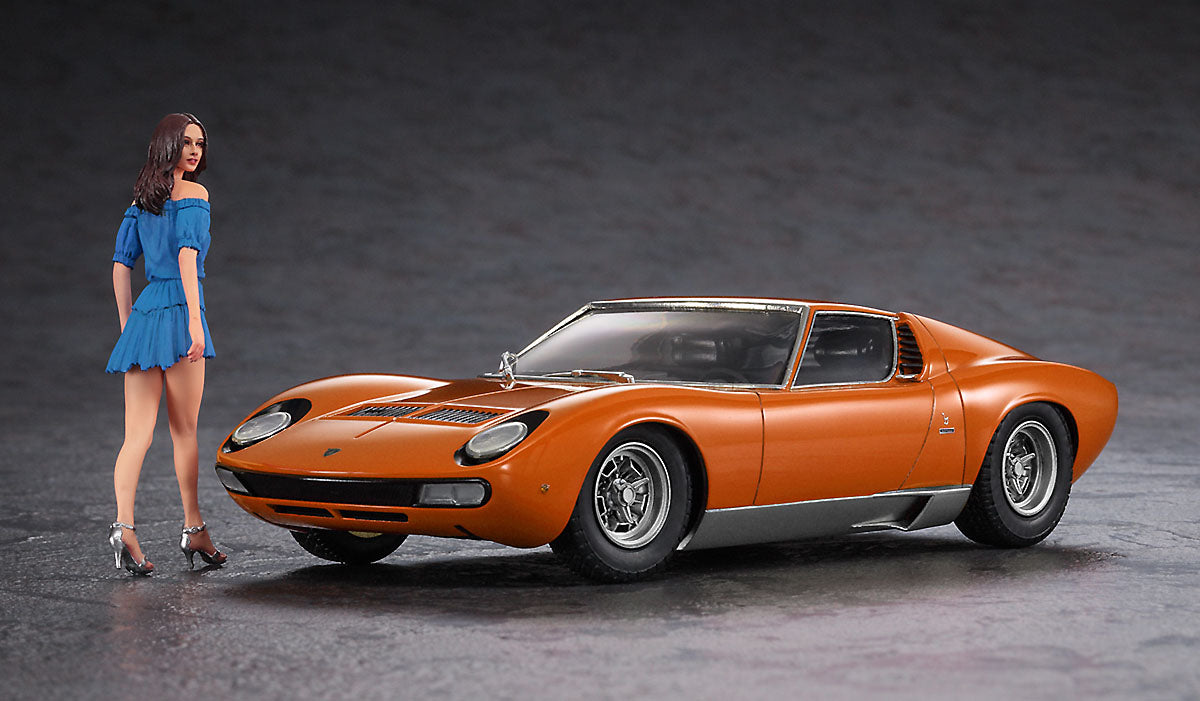 Hasegawa Lamborghini Miura P400 SV with Italian Girl's Figure (1:24)