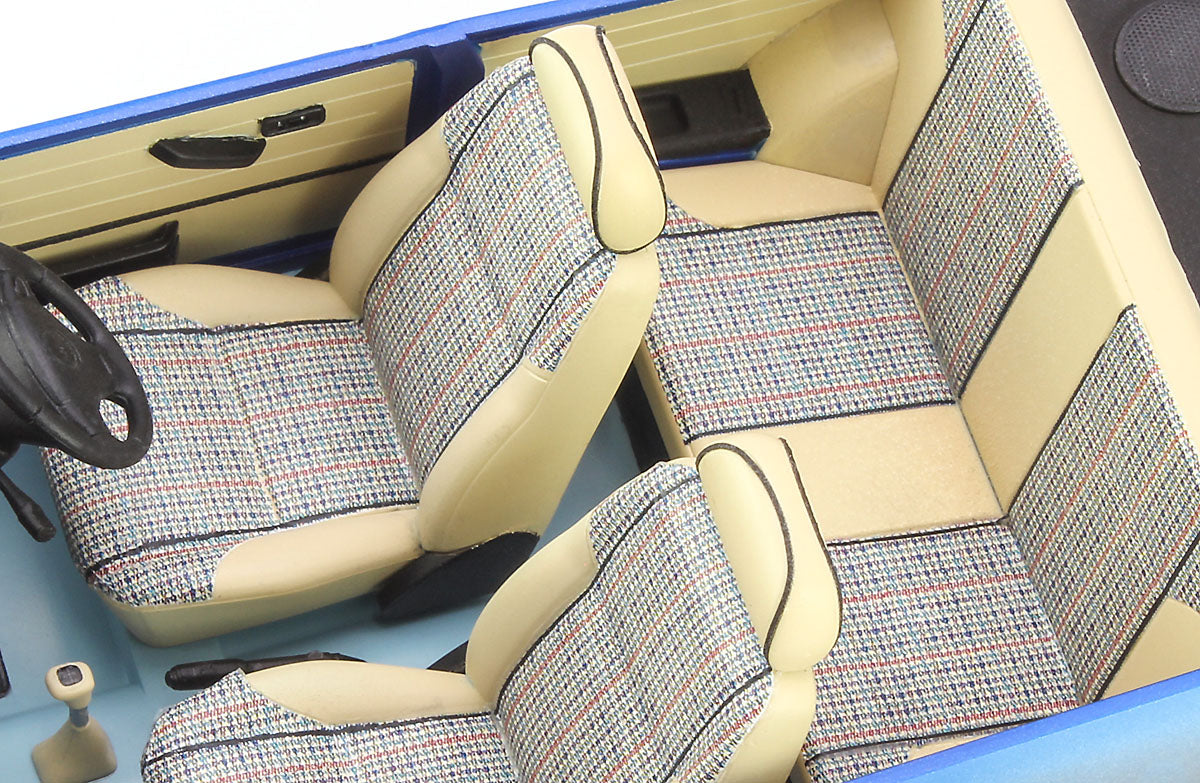 Hasegawa 1997 Mini Mayfair (1:24)