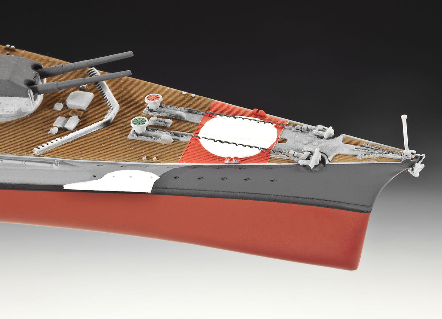 Revell Battleship Bismarck (1:700)