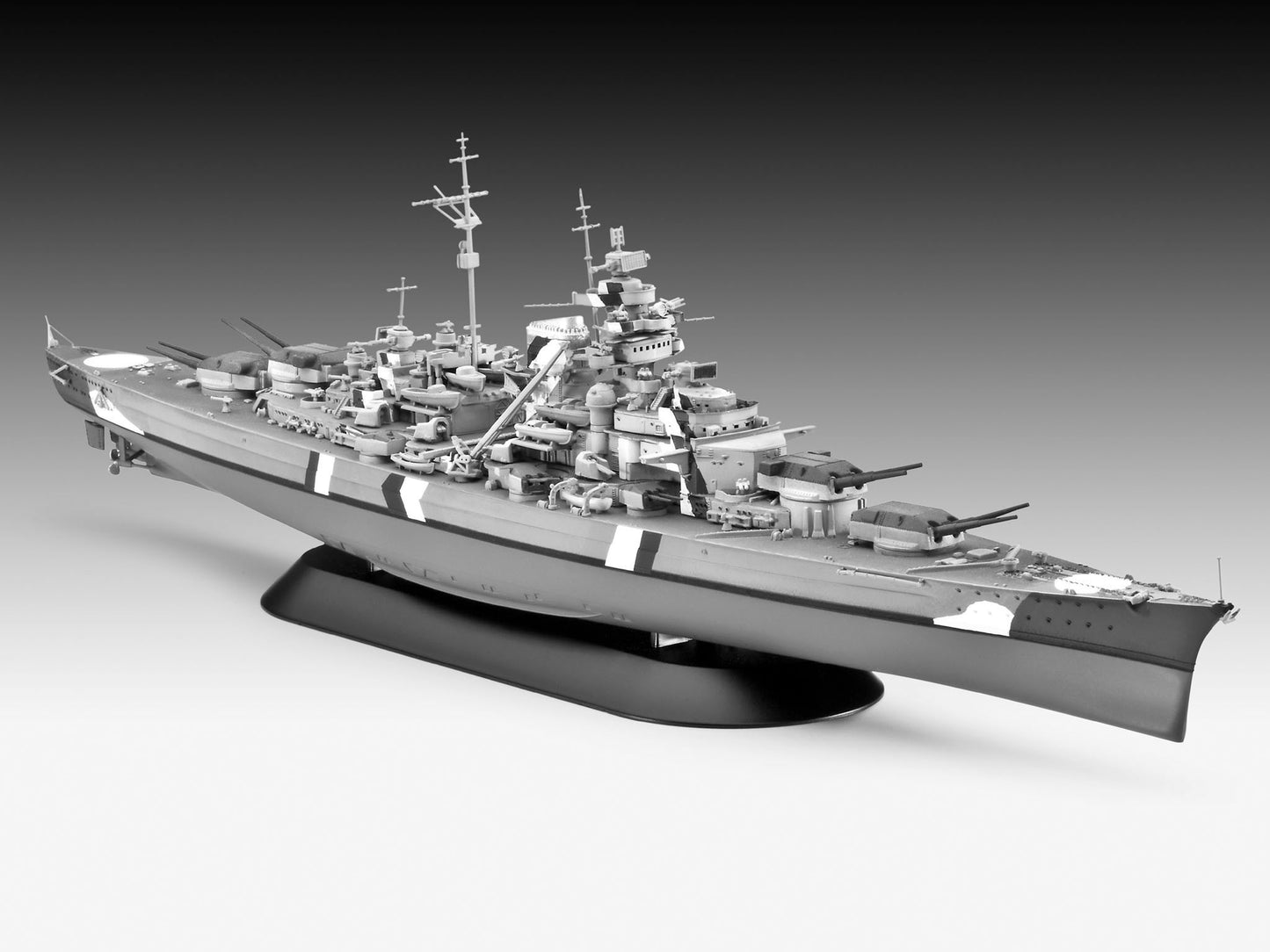 Revell Battleship Bismarck (1:700)