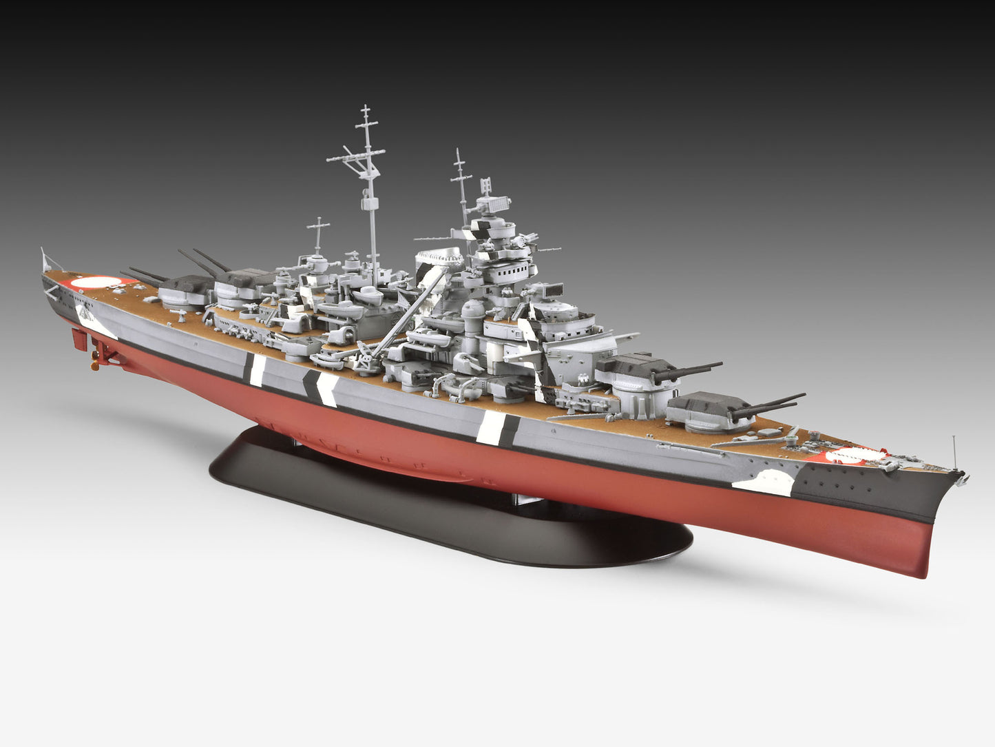 Revell Battleship Bismarck (1:700)