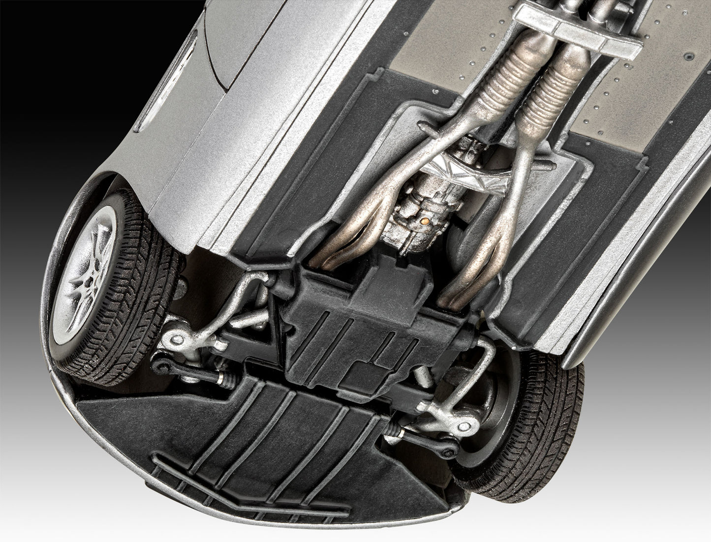 Revell 007 The World Is Not Enough BMW Z8 (1:24)
