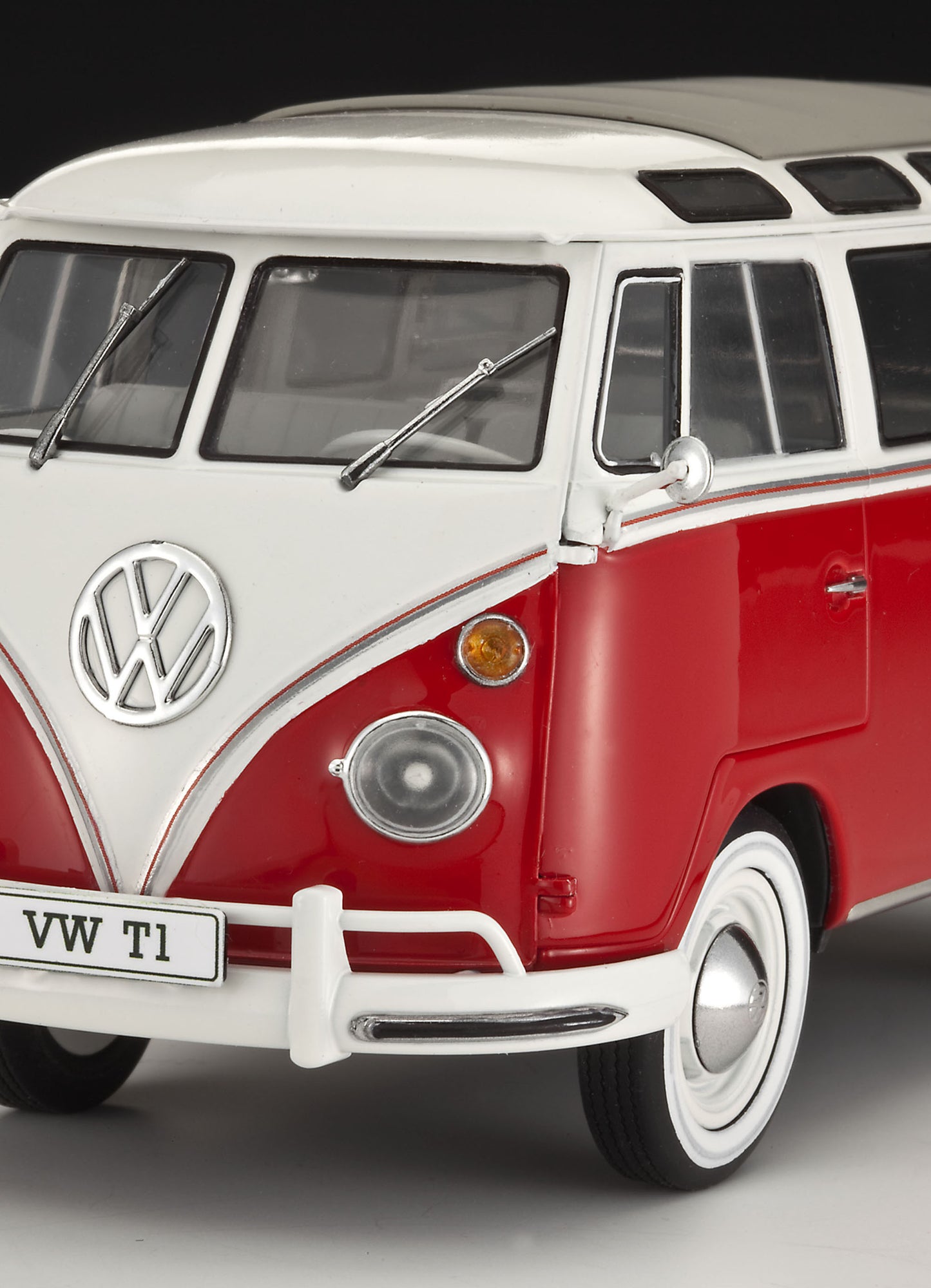 Revell Volkswagen T1 "Samba Bus" (1:24)