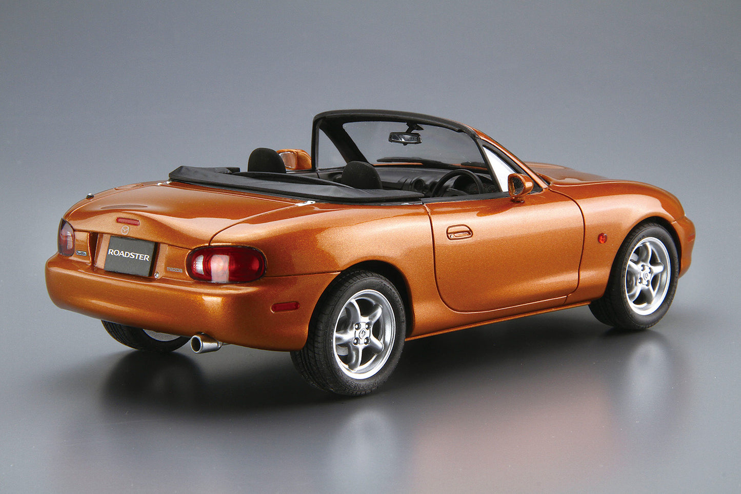 Aoshima 1999 Mazda NB8C Roadster (1:24)