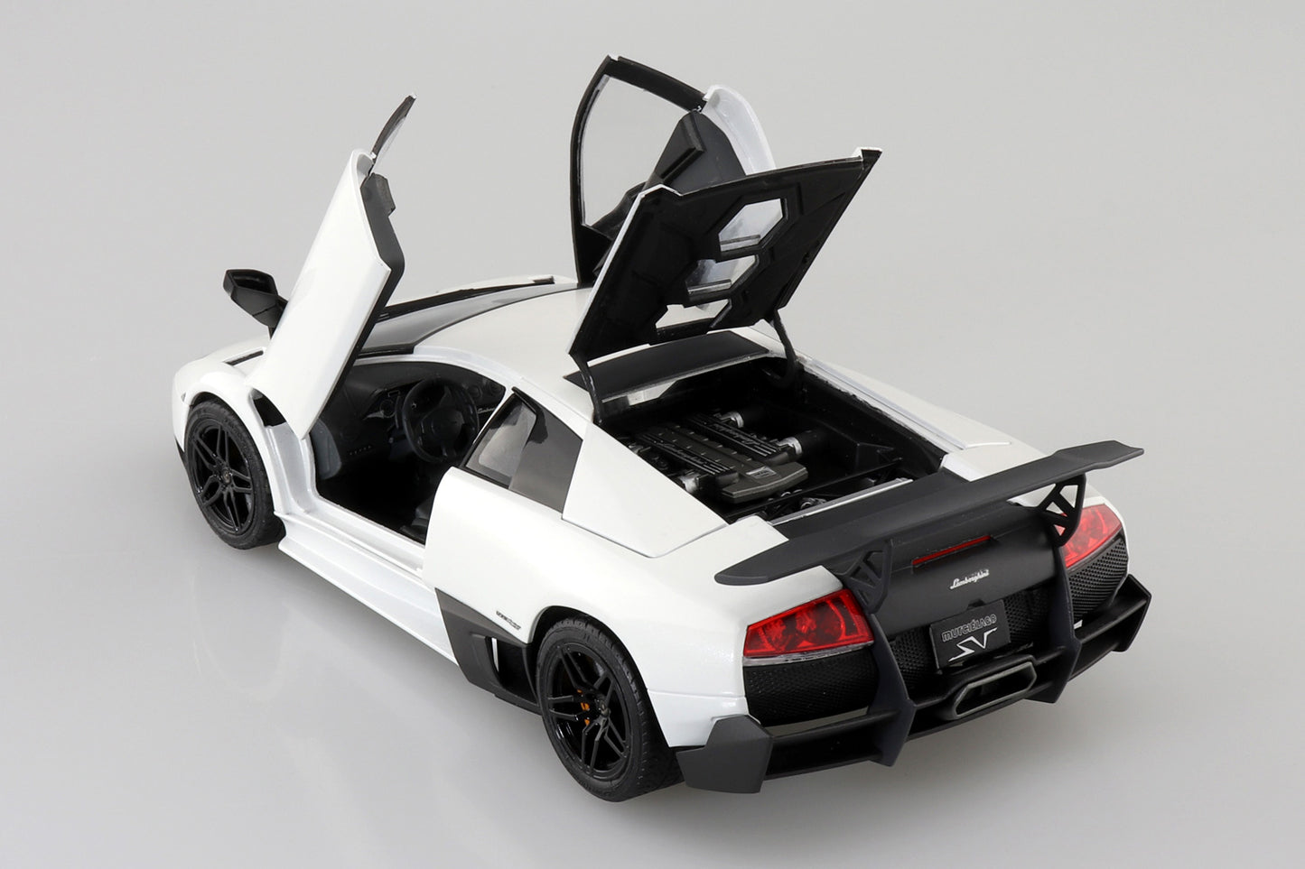 Aoshima 2009 Lamborghini Murciélago SV (1:24)