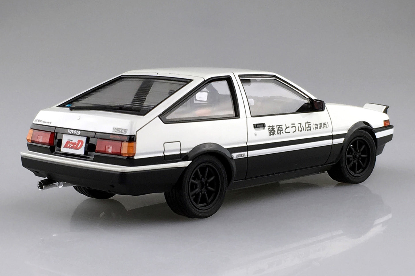 Aoshima Initial-D Fujiwara Takumi Toyota AE86 Trueno Comics Vol.1 Ver. (1:24)