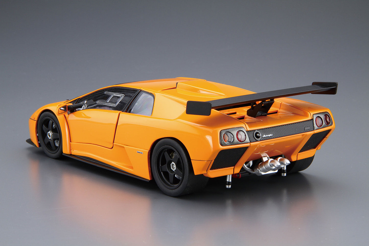 Aoshima 1999 Lamborghini Diablo GTR (1:24)