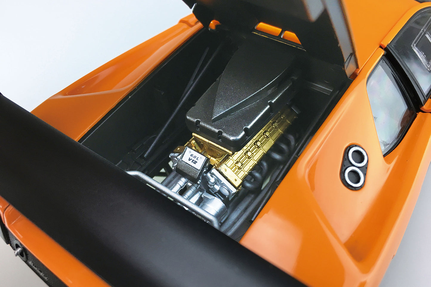 Aoshima 1999 Lamborghini Diablo GTR (1:24)