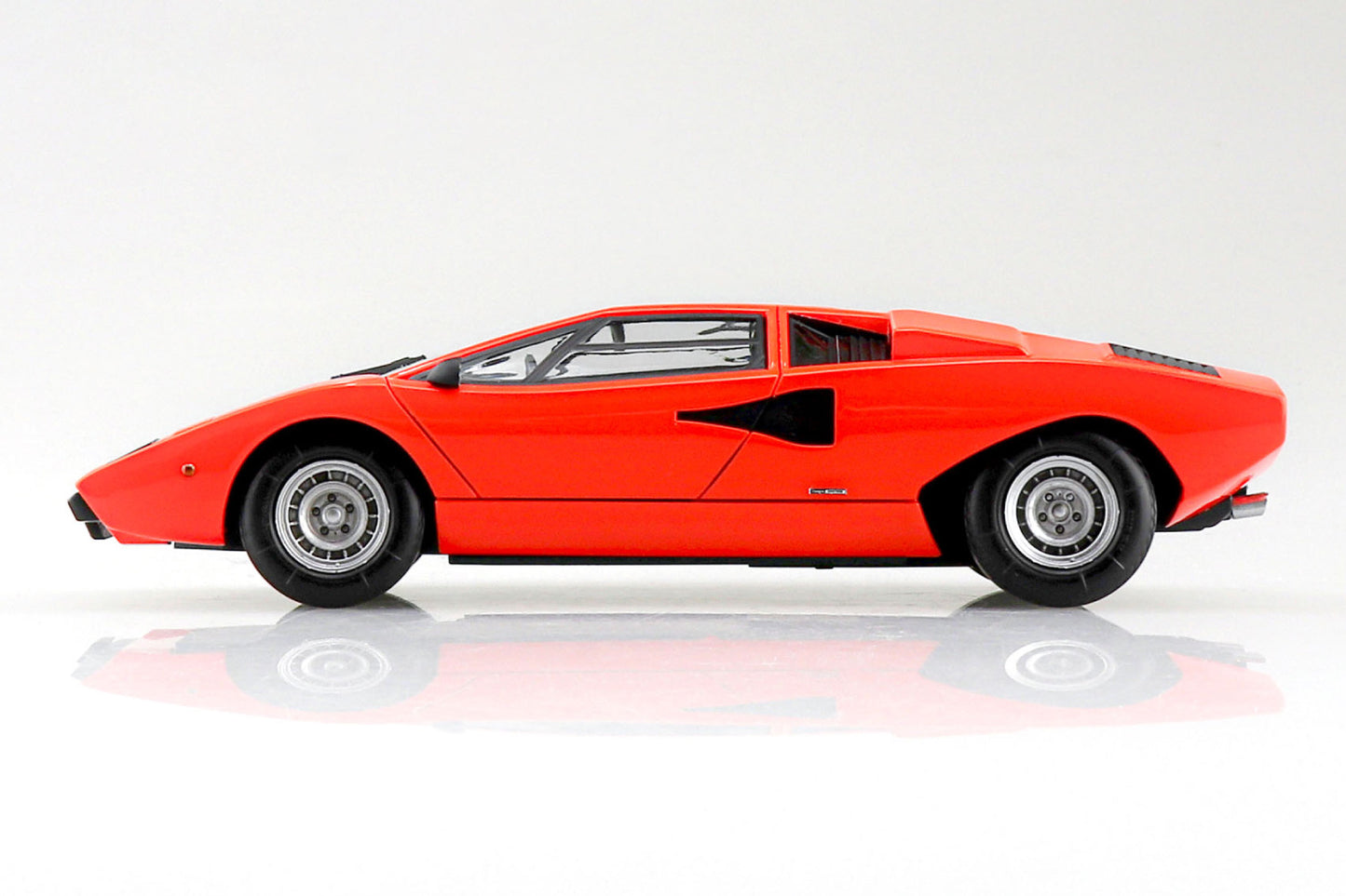 Aoshima Snap Kit Lamborghini Countach LP400 - Orange (1:32)