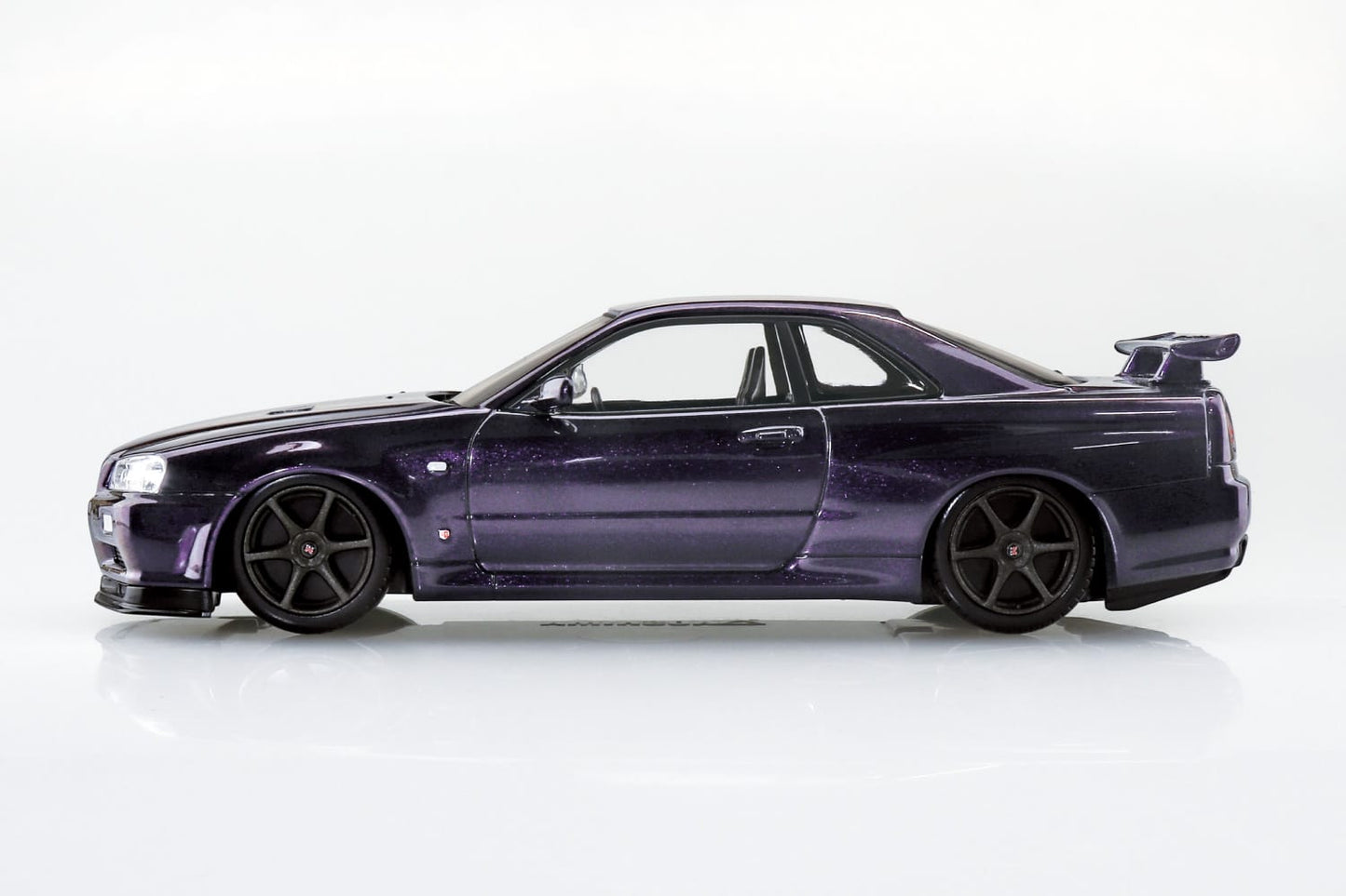 Aoshima Snap Kit Nissan R34 Skyline GT-R - Midnight Purple (1:32)