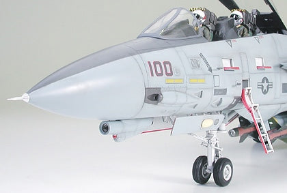 Tamiya Grumman F-14A Tomcat "Black Knights" (1:32)