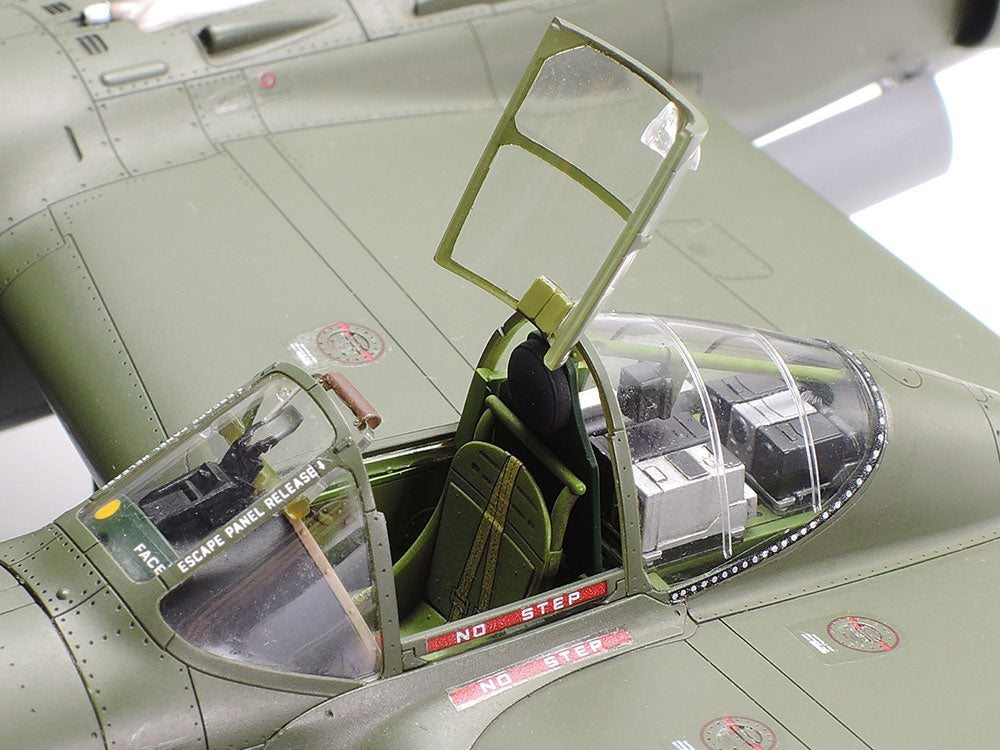 Tamiya Lockheed P-38 F/G Lightning (1:48)