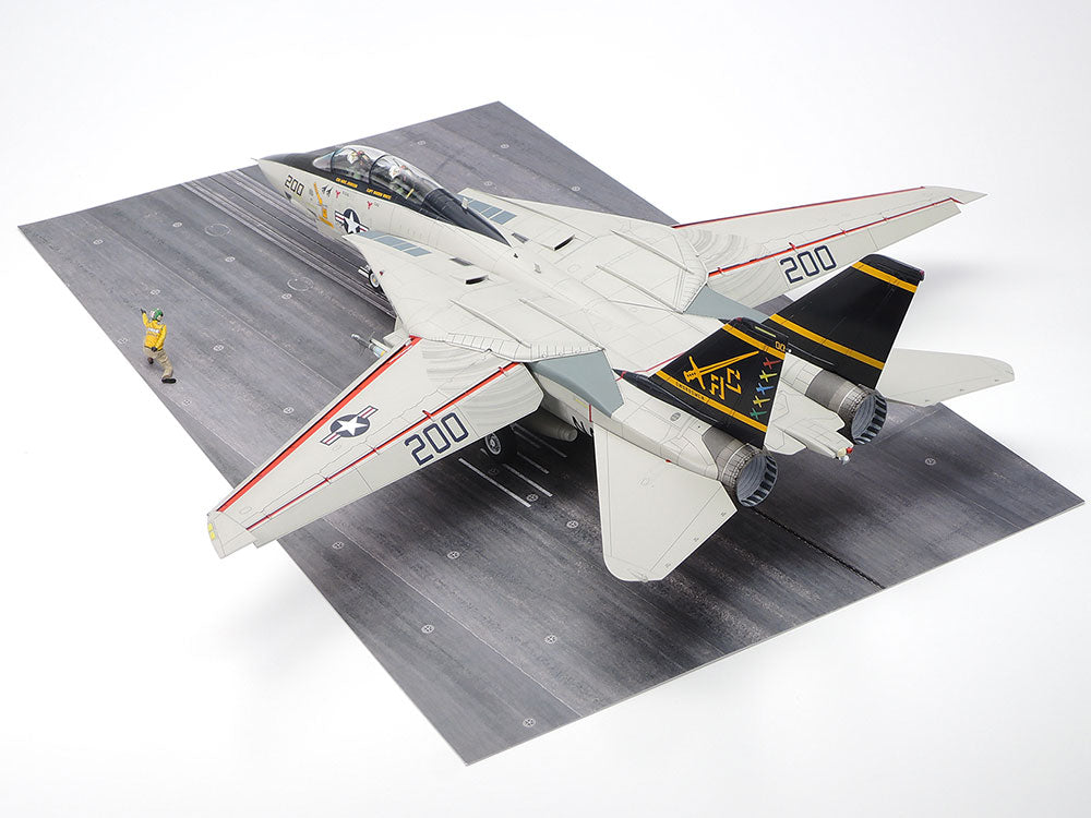 Tamiya Grumman F-14A Tomcat (Late Model) Carrier Launch Set (1:48)