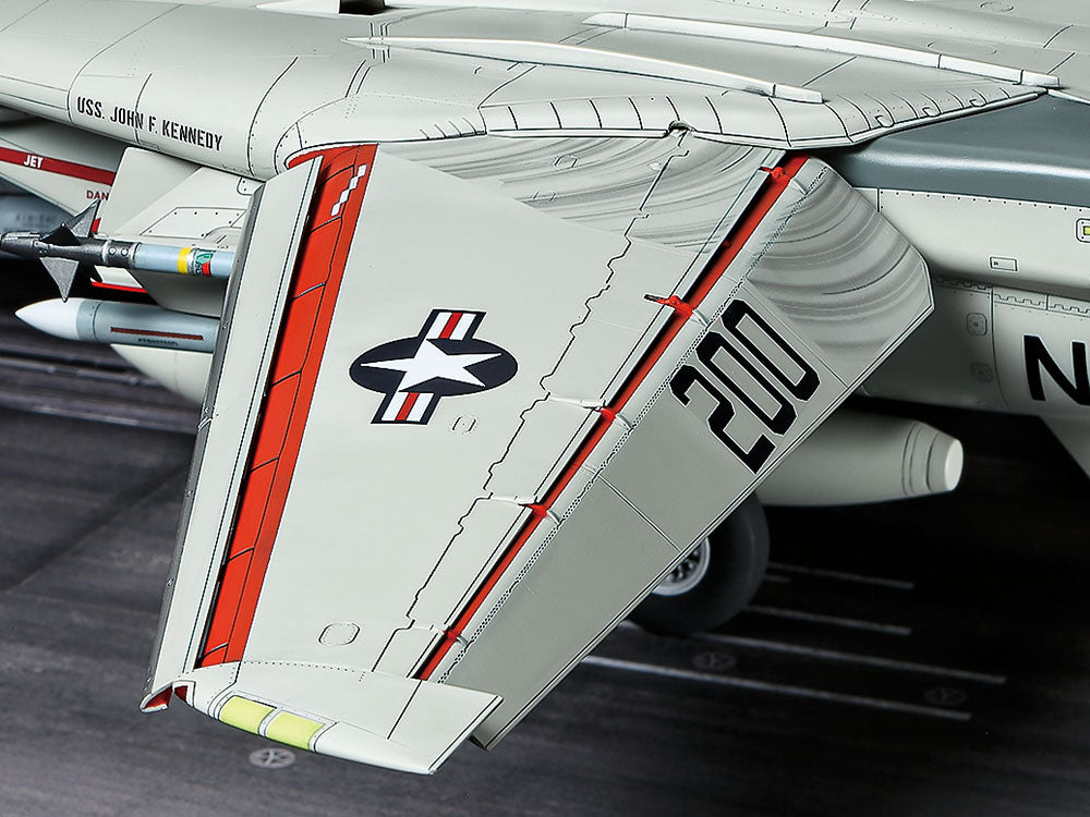 Tamiya Grumman F-14A Tomcat (Late Model) Carrier Launch Set (1:48)