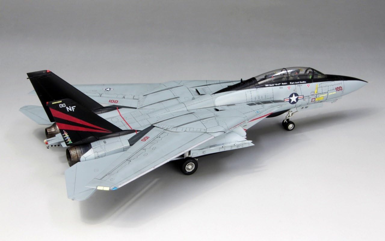 Fine Molds U.S. Navy F-14A Tomcat - USS Independence, 1995 (1:72)