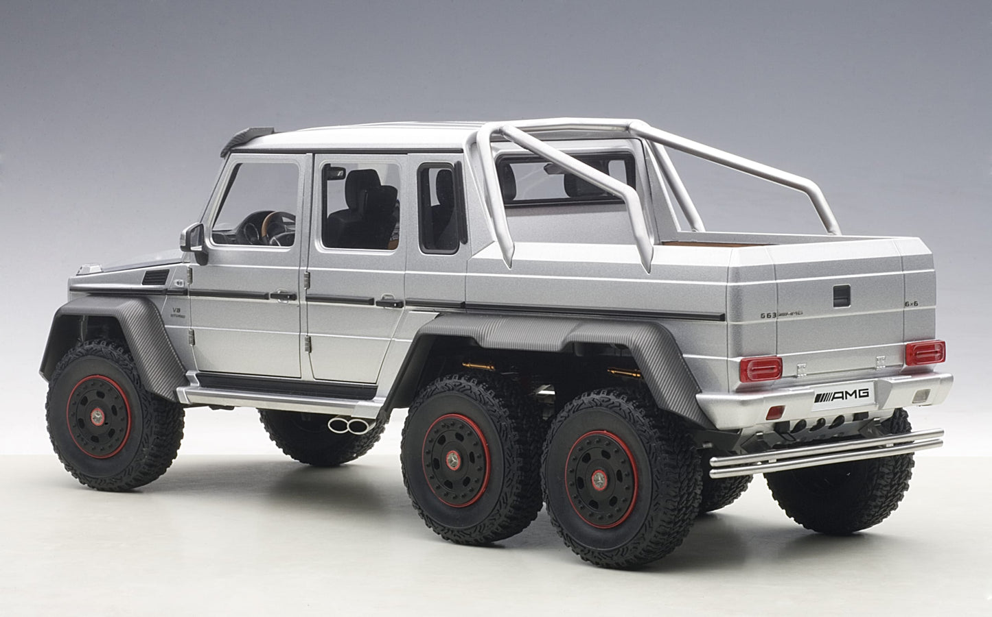 AUTOart Mercedes-Benz G63 AMG 6x6 - Silver (1:18)