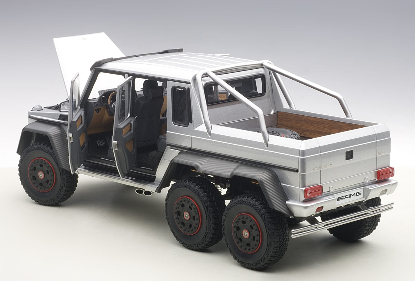 AUTOart Mercedes-Benz G63 AMG 6x6 - Silver (1:18)