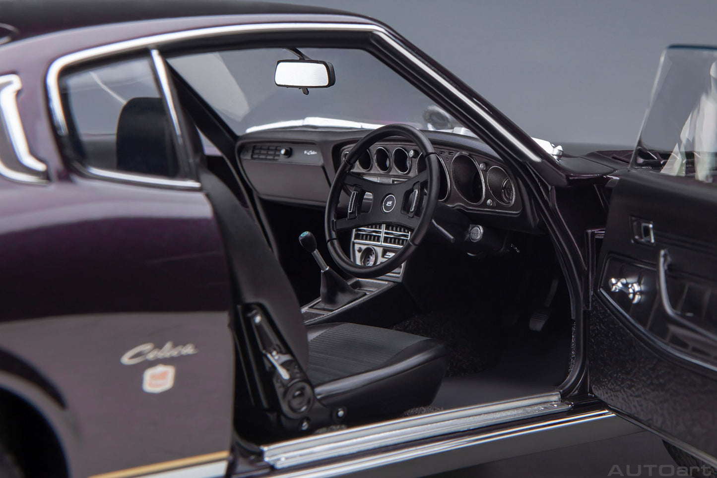 AUTOart 1973 Toyota Celica Liftback 2000GT (RA25) - Dark Purple Metallic (1:18)