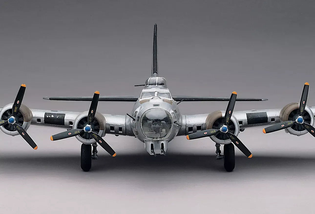 Revell B-17G Flying Fortress (1:48)