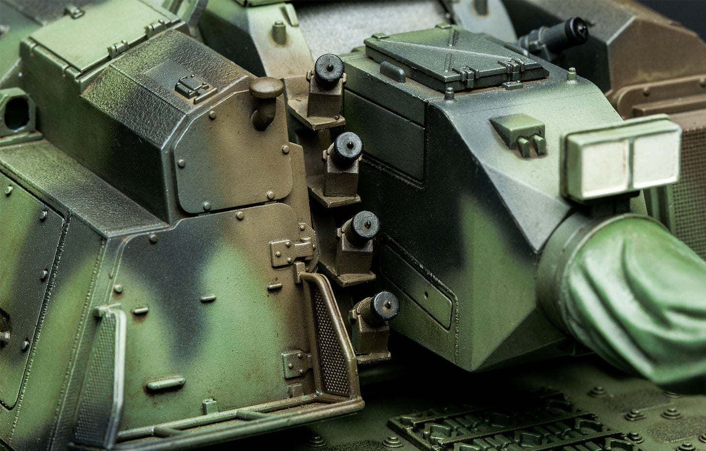 Meng Model Panzerhaubitze 2000 German Self-Propelled Howitzer (1:35)