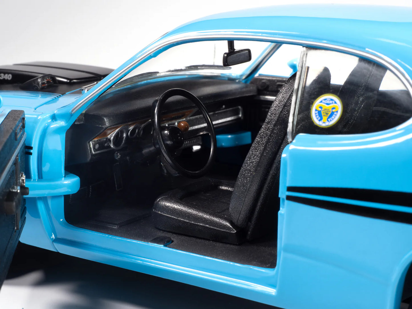 Auto World Mecum Auctions 1972 Dodge Demon GSS - Petty Blue (1:18)