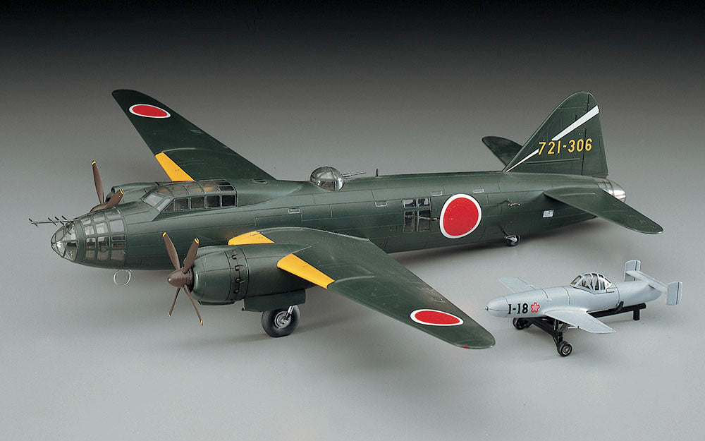 Hasegawa Mitsubishi G4M2E Type 1 Attack Bomber (Betty) Model 24 Tei w/MXY7 Ohka Model 11 (1:72)