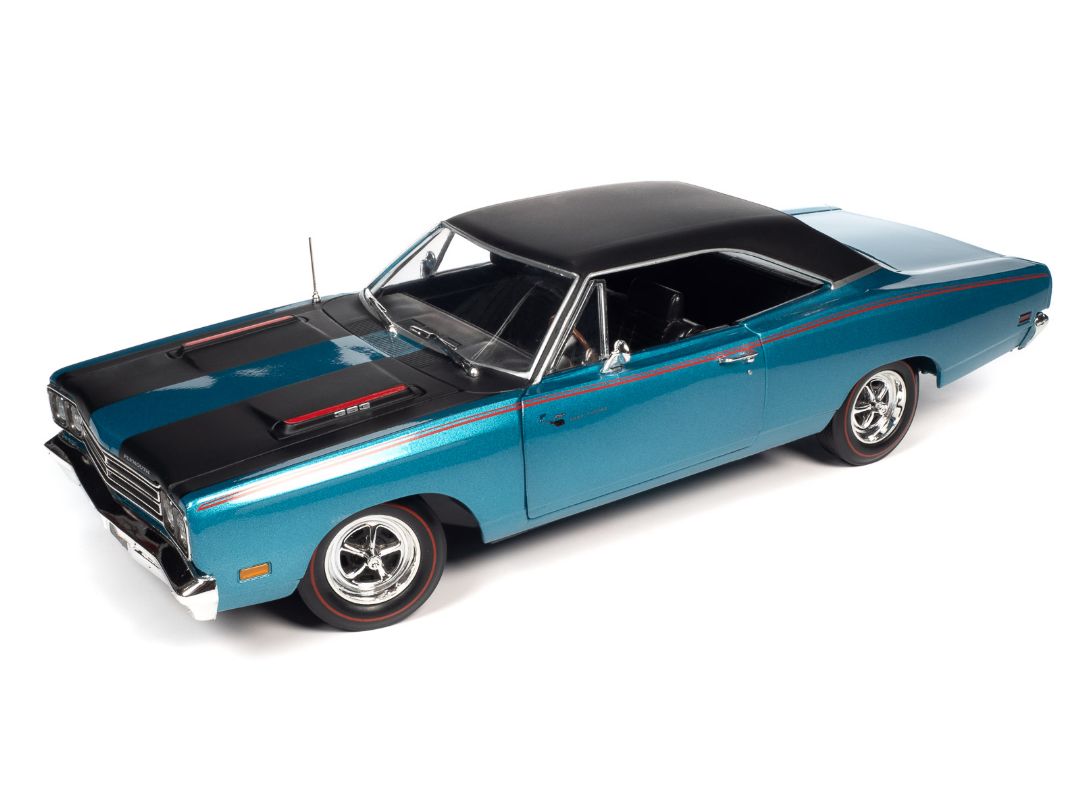Auto World MCACN 1969 Plymouth Road Runner - Seafoam Turquoise (1:18)