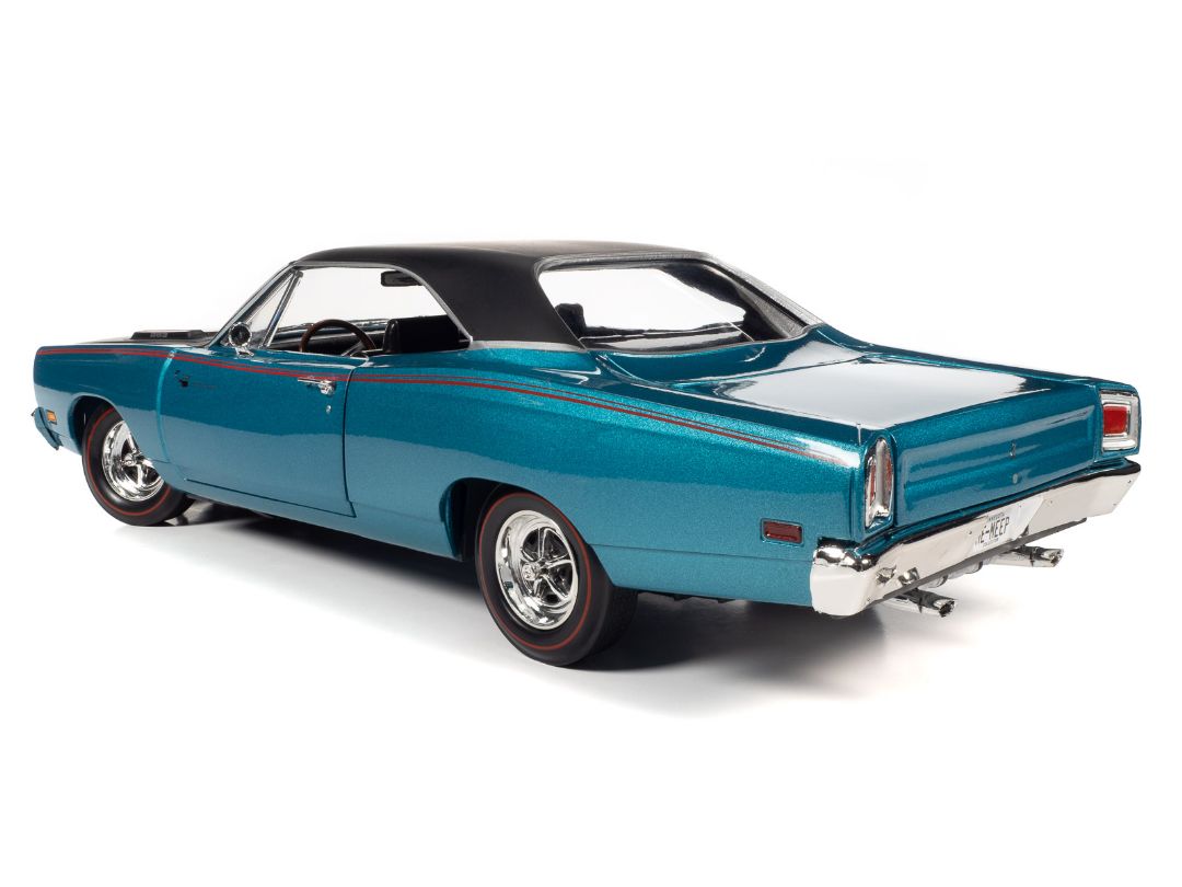 Auto World MCACN 1969 Plymouth Road Runner - Seafoam Turquoise (1:18)
