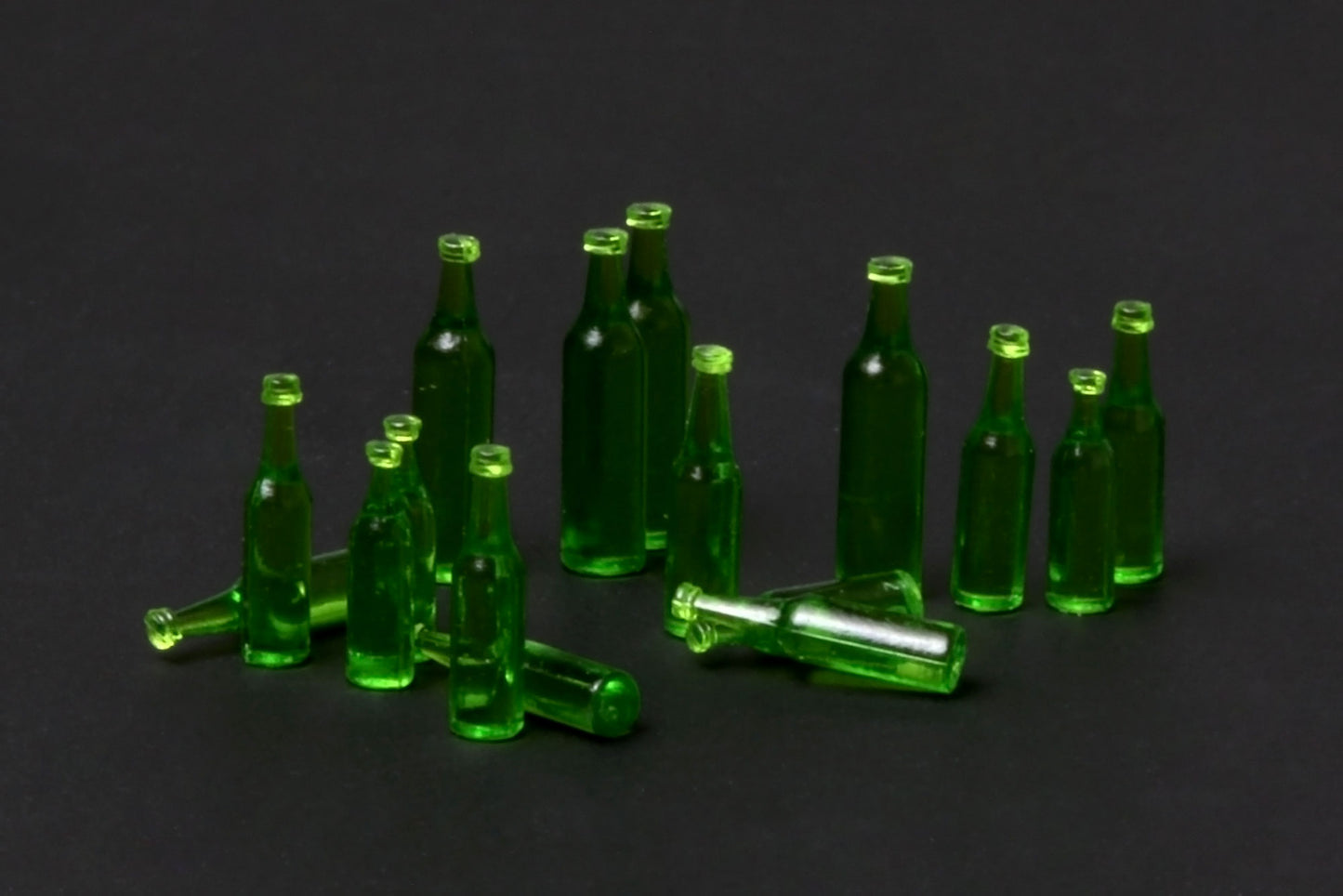 Meng Model Beer Bottles for Vehicle/Diorama - 4 Types (1:35)