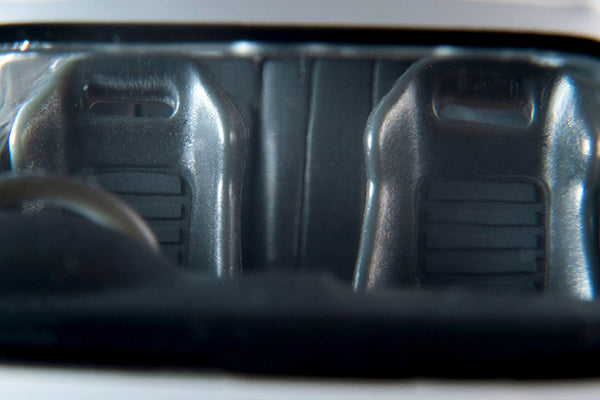 Tomica Limited Vintage Neo 1995 Nissan Skyline GT-R V-spec N1 (1:64)