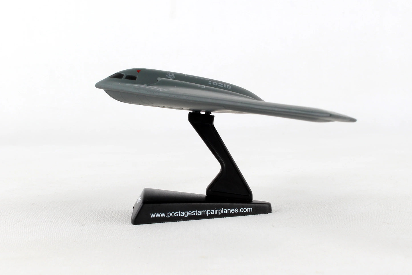 Daron Northrop Grumman B-2 Spirit (1:280)