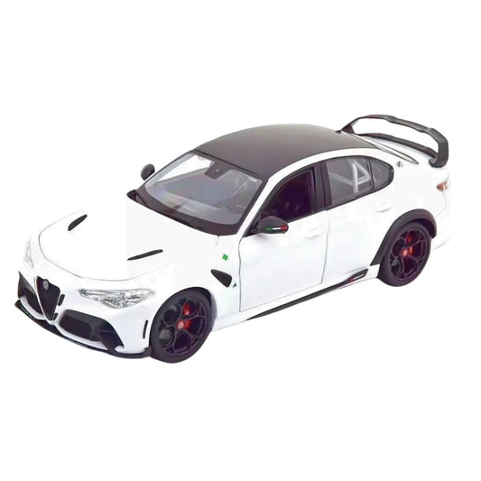 Maisto Special Edition Alfa Romeo Giulia GTAm - White (1:18)