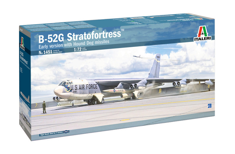 Italeri B-52G Stratofortress - Early Version with Hound Dog Missiles (1:72)
