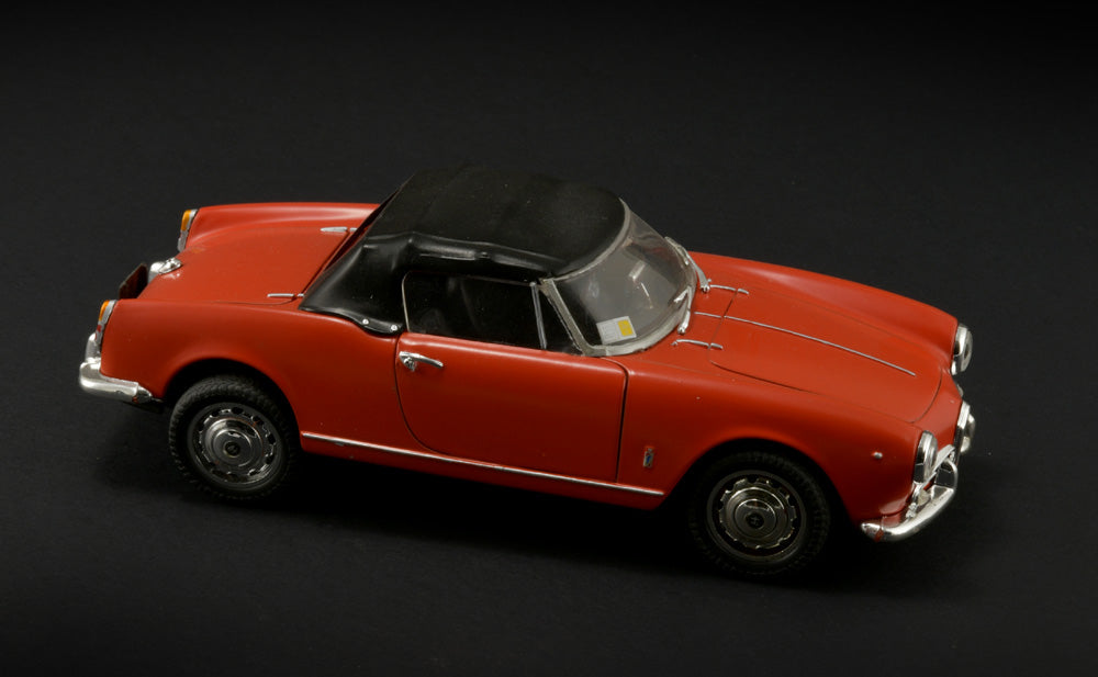 Italeri Alfa Romeo Giulietta Spider 1300 (1:24)