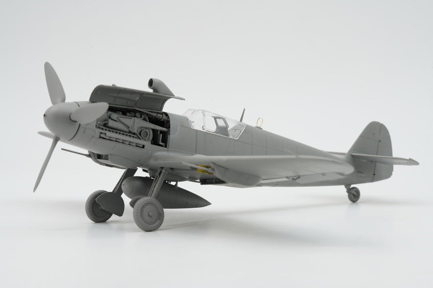 Border Model Bf109 G-10 with WGr.21 & Full Engine & Weapon Interior (1:35)