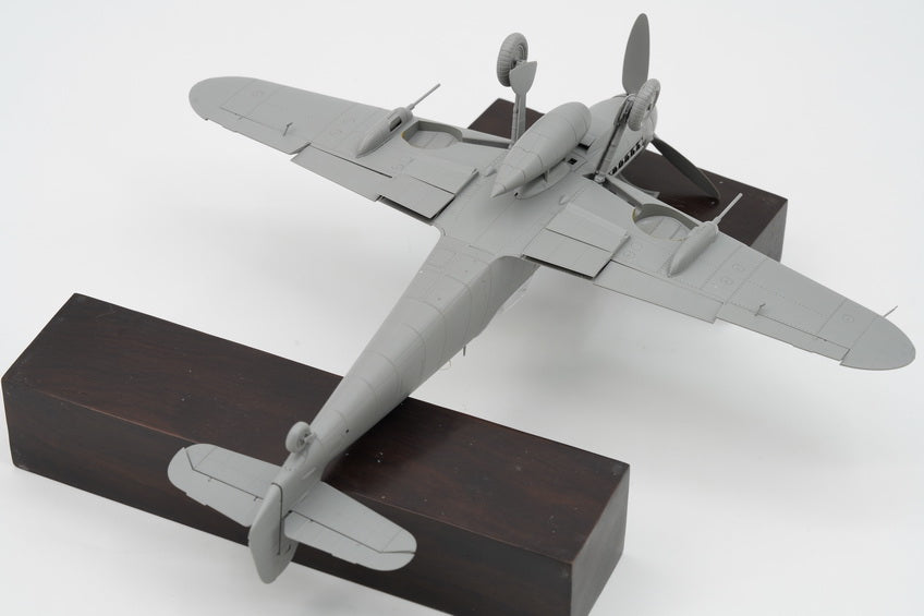 Border Model Bf109 G-10 with WGr.21 & Full Engine & Weapon Interior (1:35)