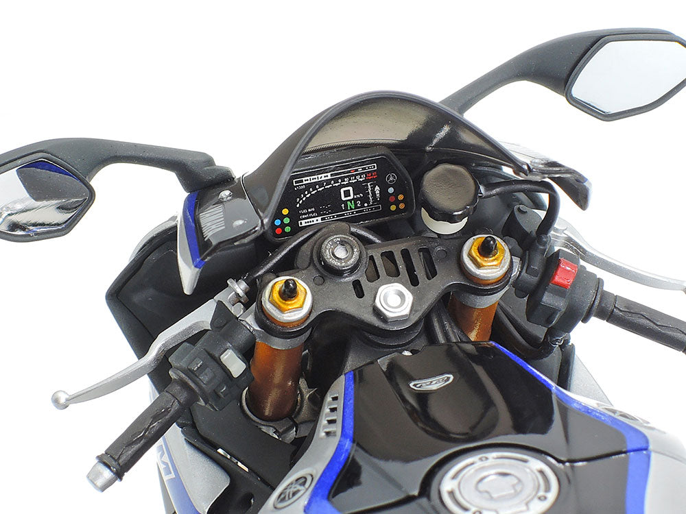 Tamiya Yamaha YZF-R1M (1:12)