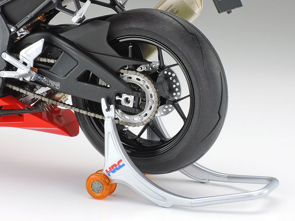 Tamiya Honda CBR1000RR-R Fireblade SP (1:12)