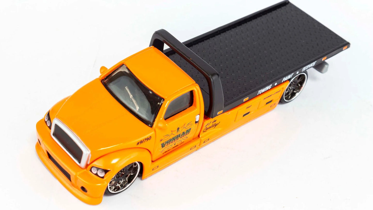 Maisto Design Transport Maisto Flatbed / 1965 Pontiac GTO (1:64)