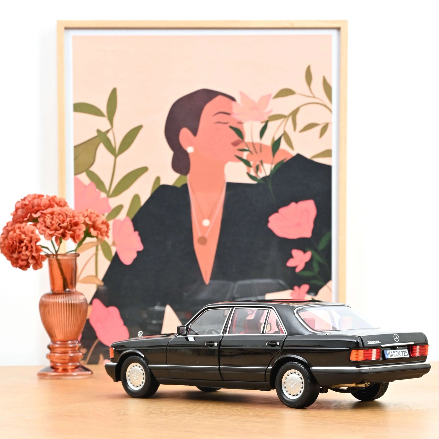 Norev 1991 Mercedes-Benz 560 SEL (Type W126) - Black (1:18)