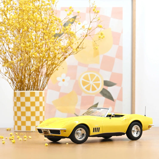 Norev 1969 Chevrolet Corvette Cabriolet - Daytona Yellow (1:18)
