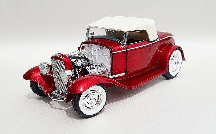 ACME Grand National Deuce Series 1932 Ford Roadster Release No. 5 - Red (1:18)