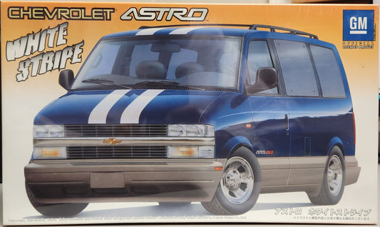 Fujimi Chevrolet Astro (White Stripe) (1:24)