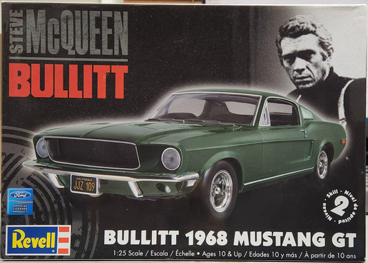 Revell Steve McQueen Bullitt 1968 Mustang GT (1:25)
