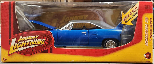 Johnny Lightning 1970 Plymouth Superbird (1:24)