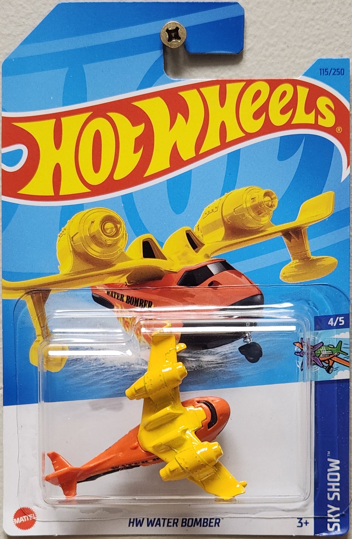 Hot Wheels Sky Show HW Water Bomber (1:64)